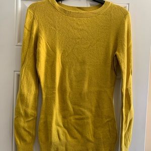 Yellow sweater